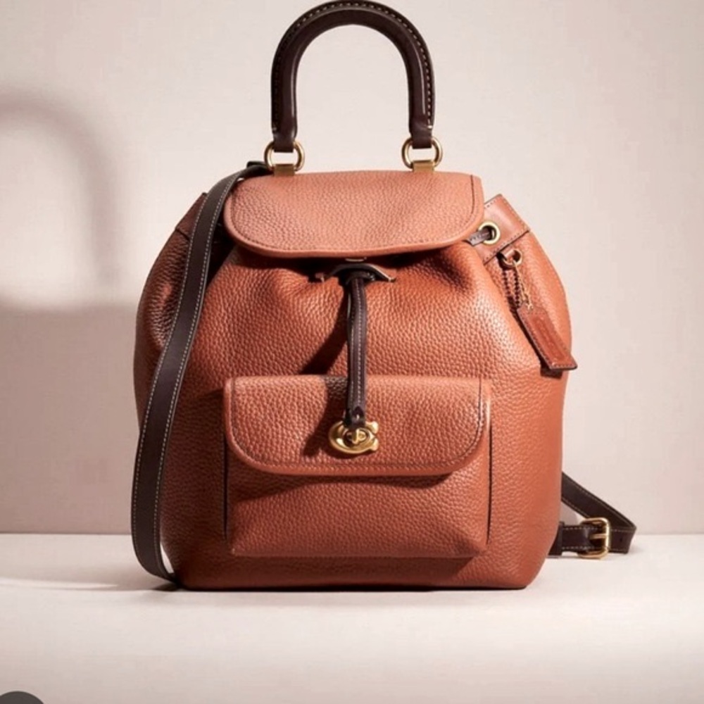 Riya Backpack In
Colorblock like new never used